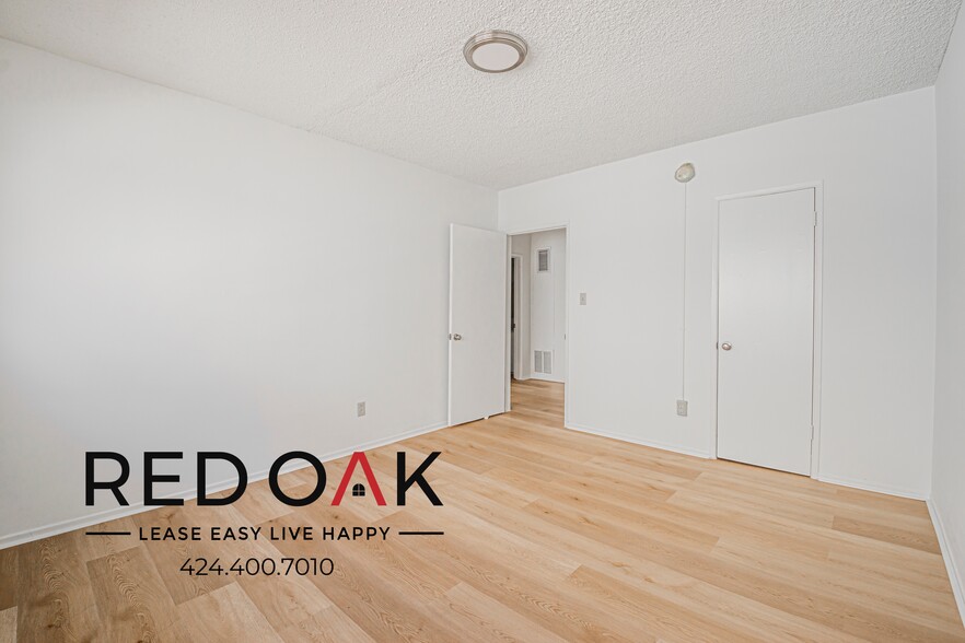 Building Photo - 221 N Berendo St