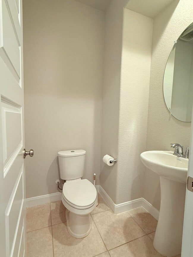 Building Photo - 3207 Planters Peak Dr