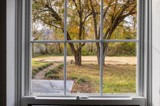 Building Photo - 1531 Wilson Rd