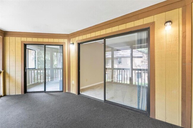 Building Photo - 14 Oakmont Ct