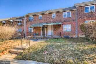 Building Photo - 1405 N Decker Ave