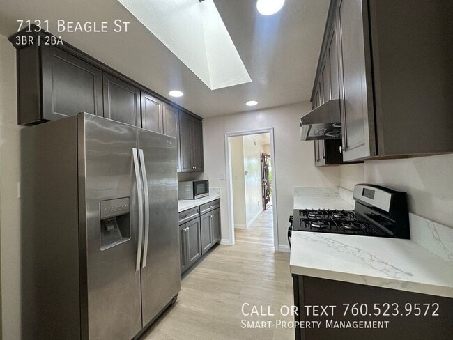 Building Photo - 7131 Beagle St