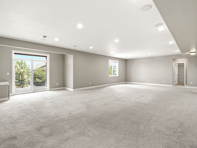 Building Photo - 1135 Bonnyton Pl