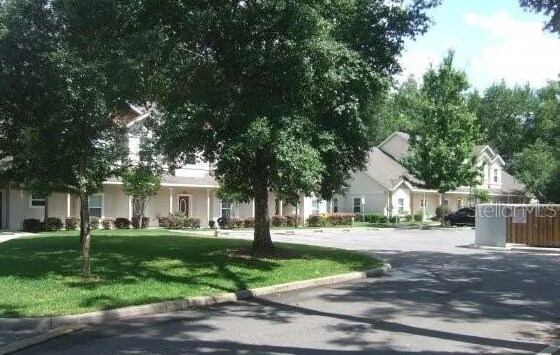 Building Photo - 250 SW 145th Dr