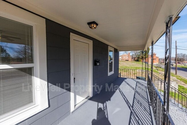 Building Photo - 1216 4th Pl N