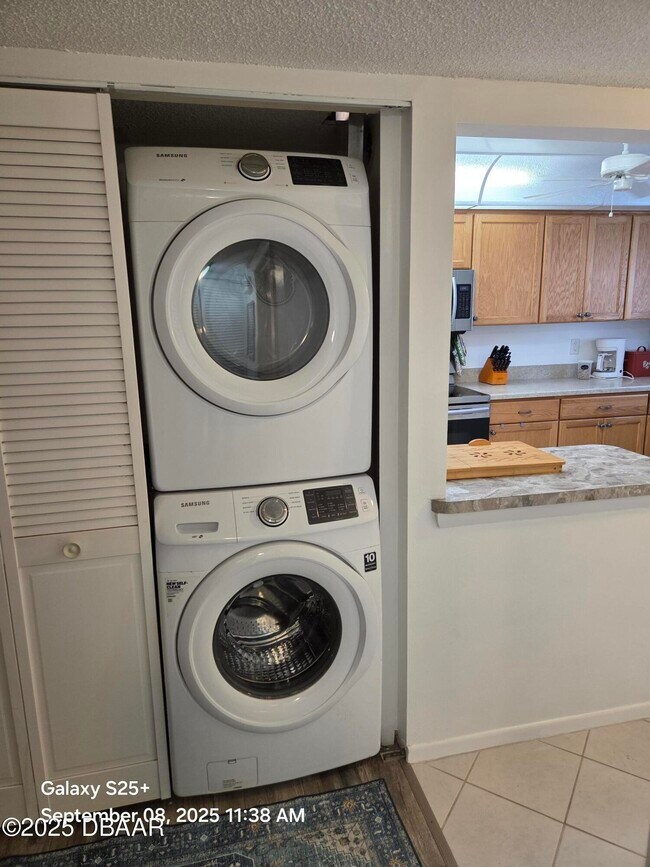 Building Photo - 500 Palm Springs Blvd