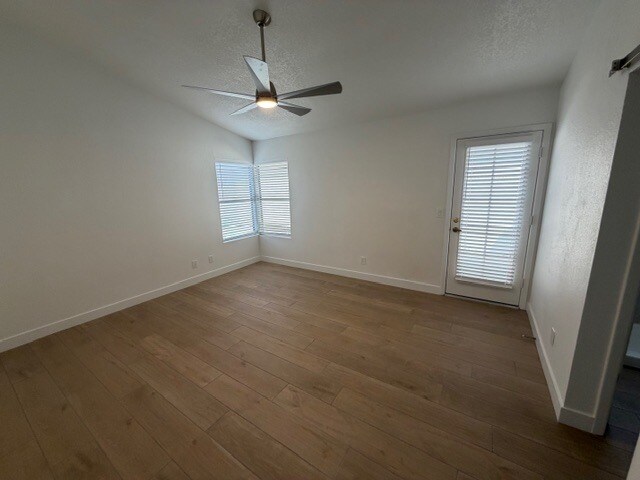 Building Photo - 1122 N 87th St