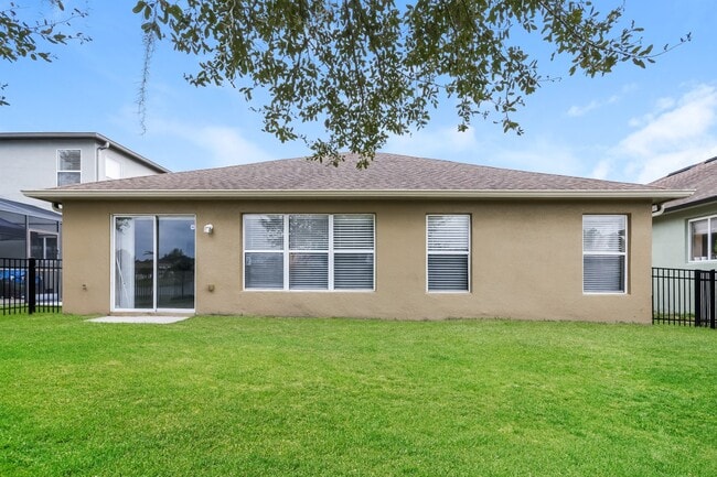 Building Photo - 12821 Oulton Cir