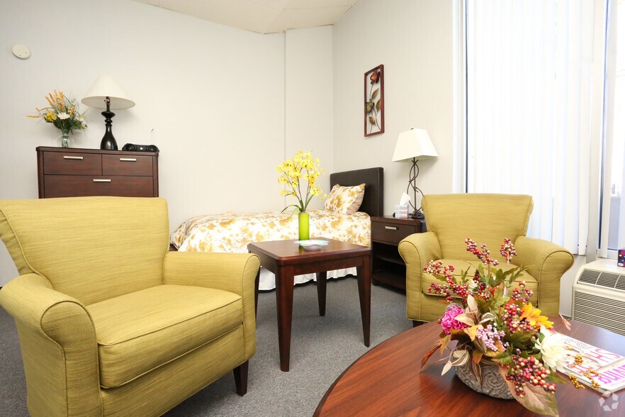 Baptist Towers 62+ Senior Living 1014 S 2nd St Louisville KY 40203