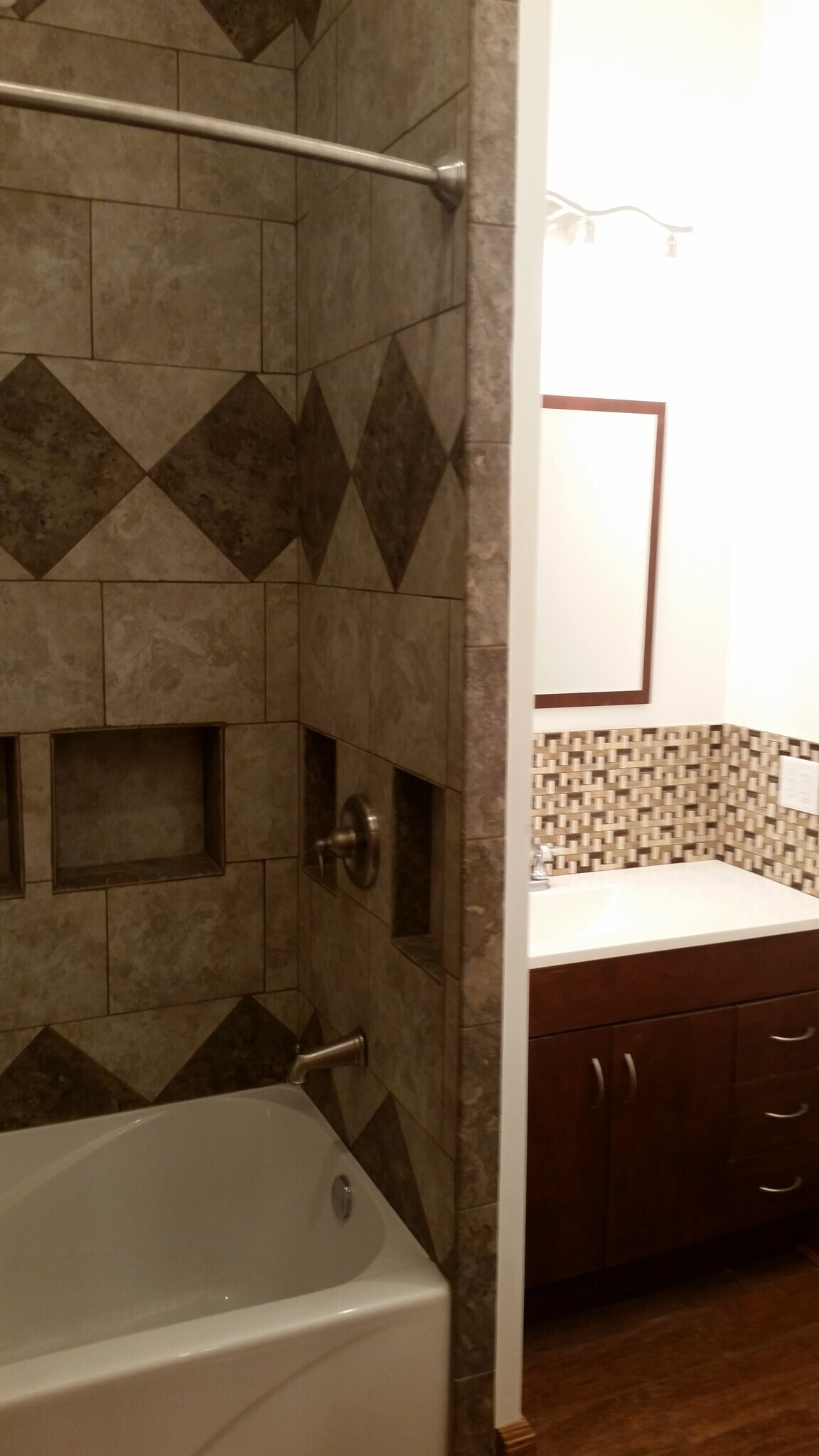 Full Bathroom #2 - 1717 D St