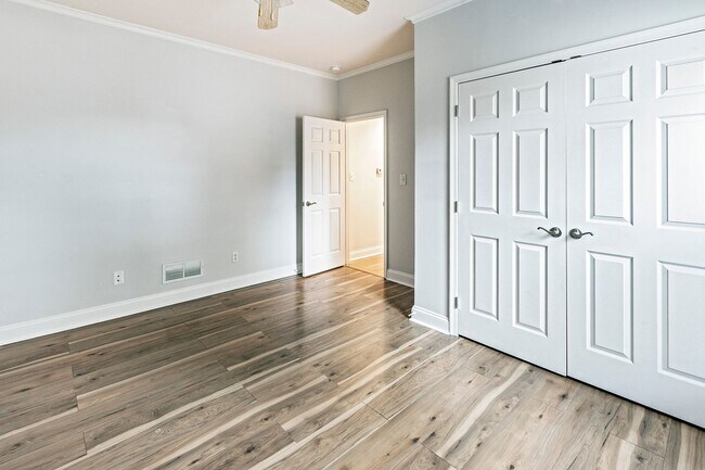 Building Photo - 3 bedroom, 2 bath in Wilmington