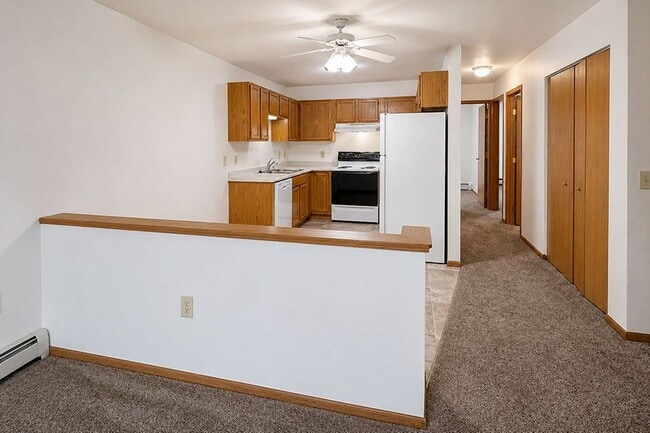 Building Photo - ASHBURY FARMS
