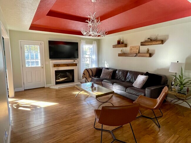 Living Room - 2131 S Colgate Ave