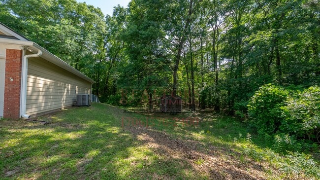 Building Photo - 48 Redwood Dr