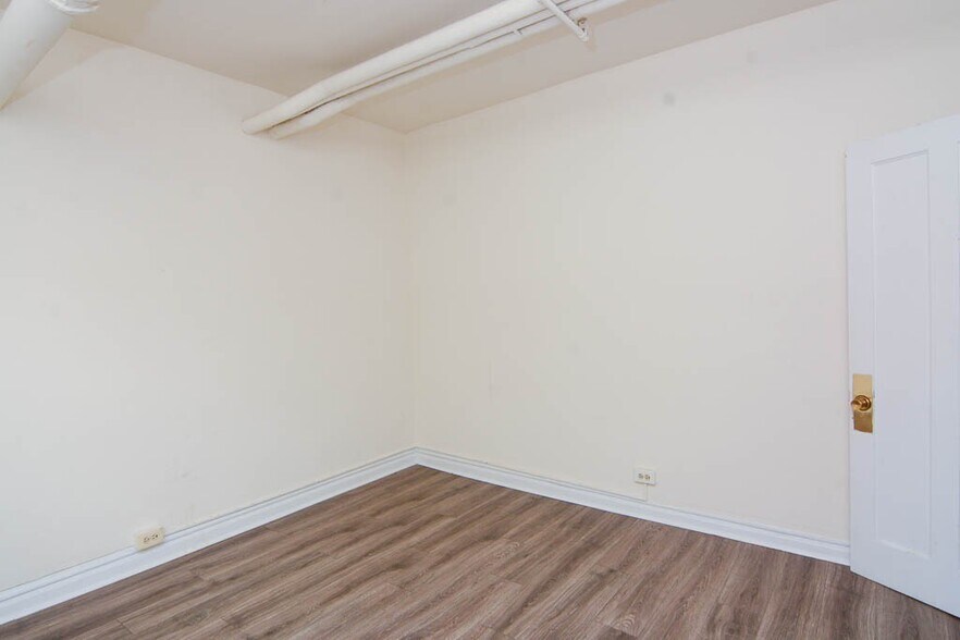 Building Photo - 1532 N Kedzie Ave