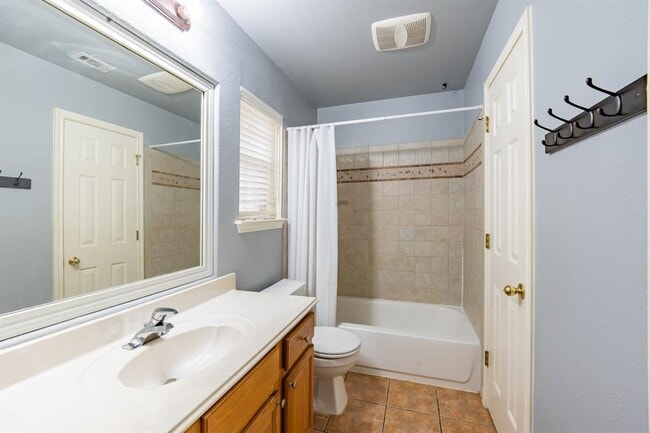 Building Photo - 730 Nelson Ranch Rd