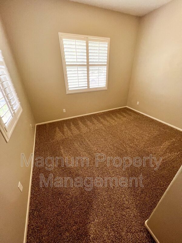 Building Photo - 34629 Sagebrush Ln