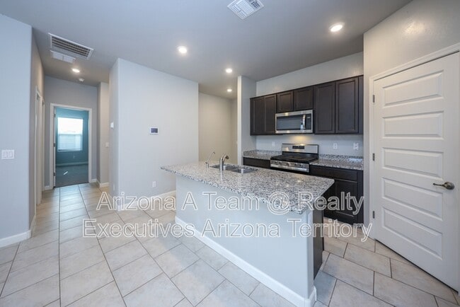 Building Photo - 9404 W Gambel Oak Ln