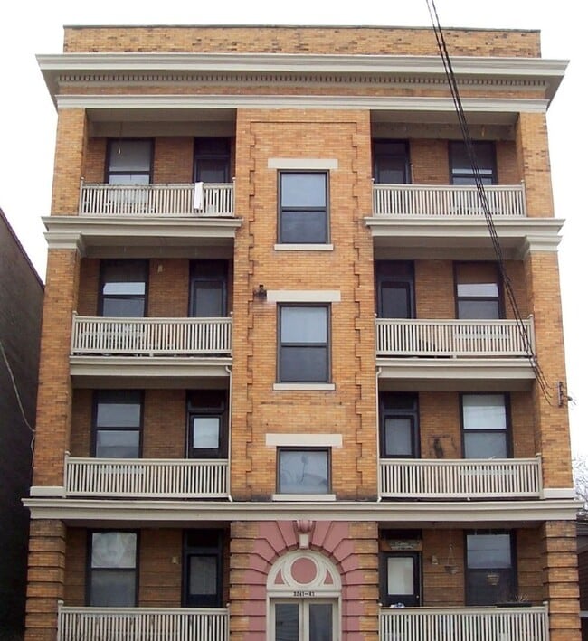 Building Photo - 3241 Jefferson Ave
