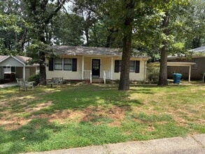 Building Photo - Updated 3 bedroom 1 bathroom Home in Kingwood Area of Little Rock
