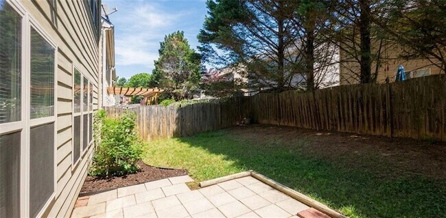 Building Photo - 237 Ascott Ln