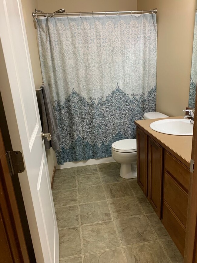 Building Photo - House for RENT:  Lynnwood/Brier 3 br - 2.5...