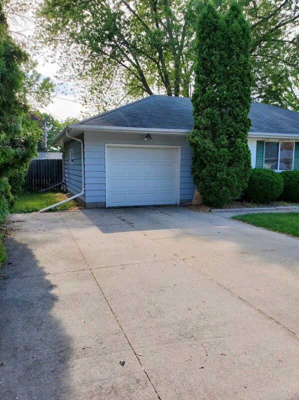 Building Photo - 1163 Higgins Ave