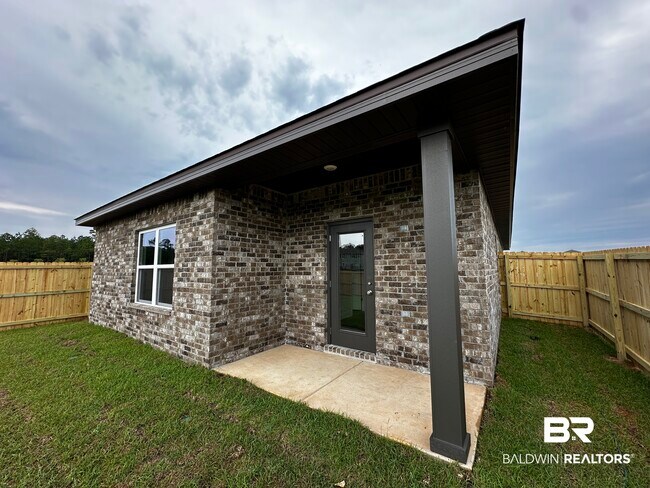 Building Photo - 32236 Revere Dr