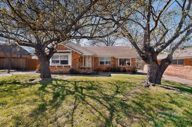 Building Photo - 2120 Healey Dr
