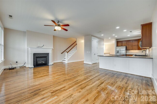 Building Photo - 799 Herrons Ferry Road