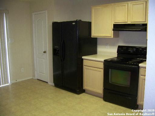 Building Photo - Just Reduced...Convenient floorpan and loc...