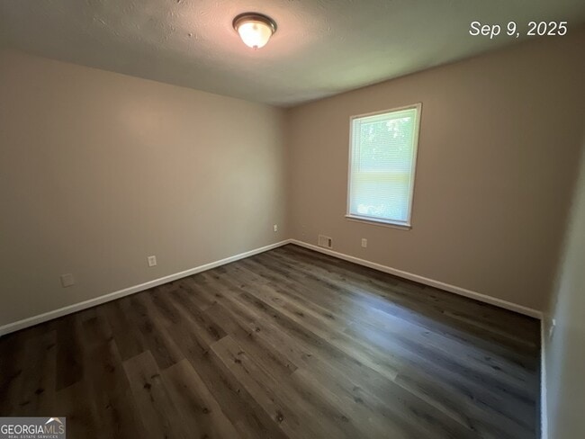 Building Photo - 78 Mt Moriah Rd