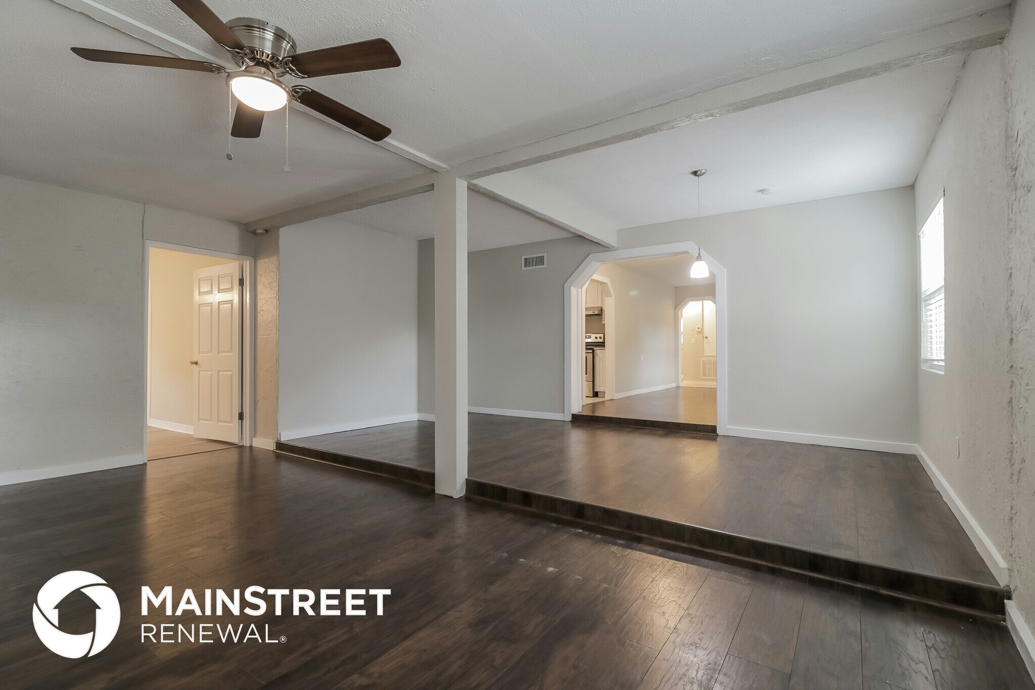 Building Photo - 865 Emerald Dr