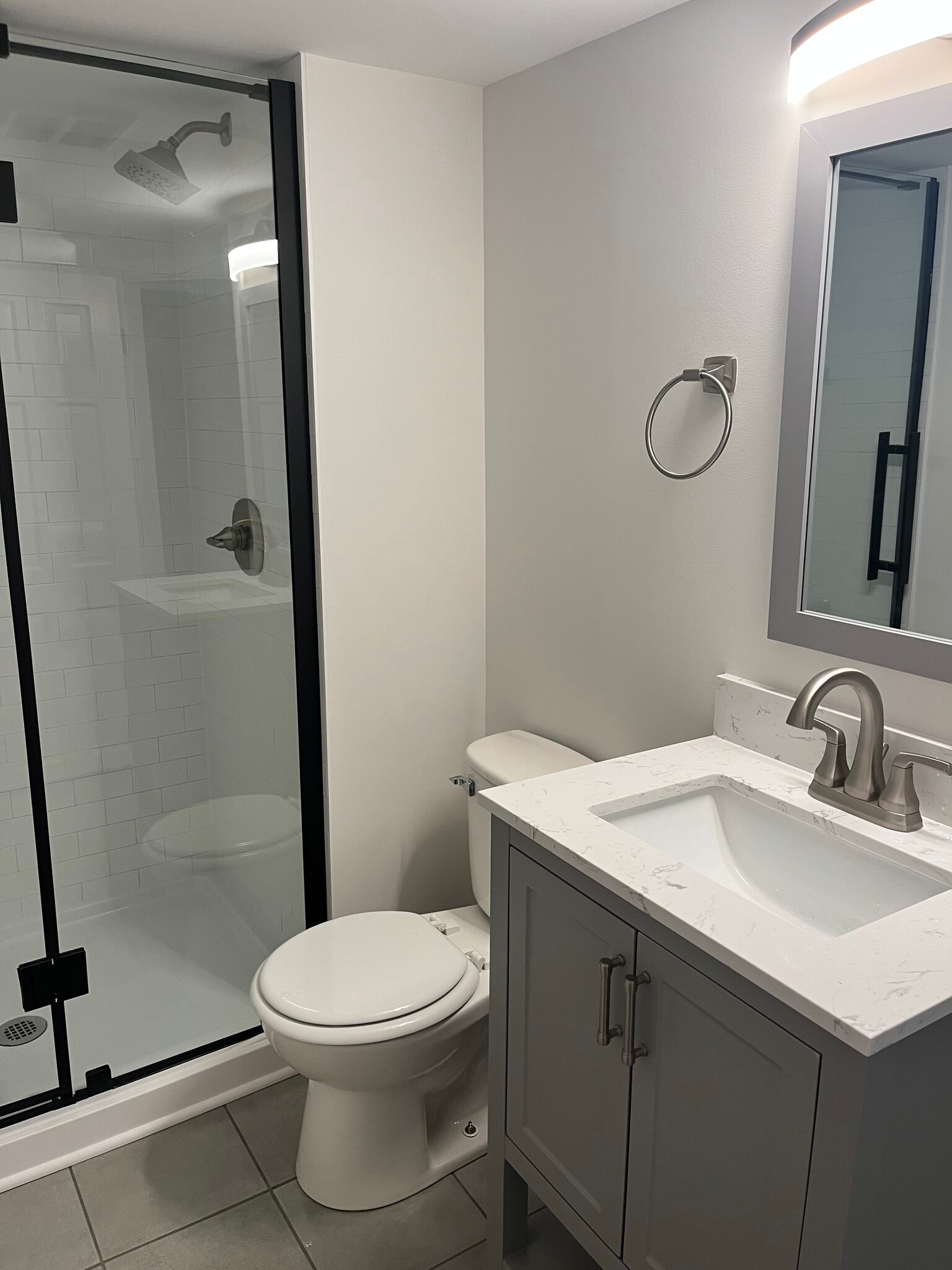 Bathroom - 4043 Polk St
