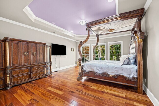 Building Photo - "Luxurious 4-Bed Oasis with Granite Countertops & Cozy Fireplace in Charlotte - 3914 Sq Ft of Ele...