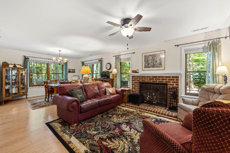 Building Photo - 32 Estes Ct