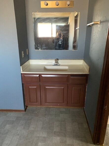 Building Photo - 7803 E 15th Ct