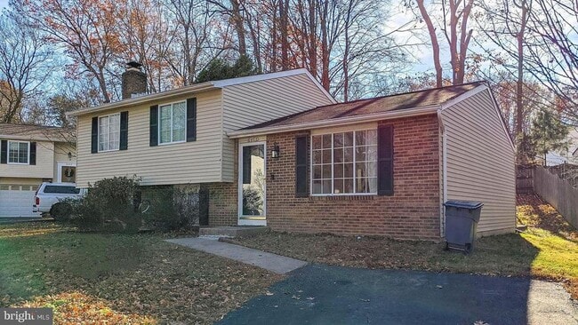 Primary Photo - 8465 Yellow Leaf Ct