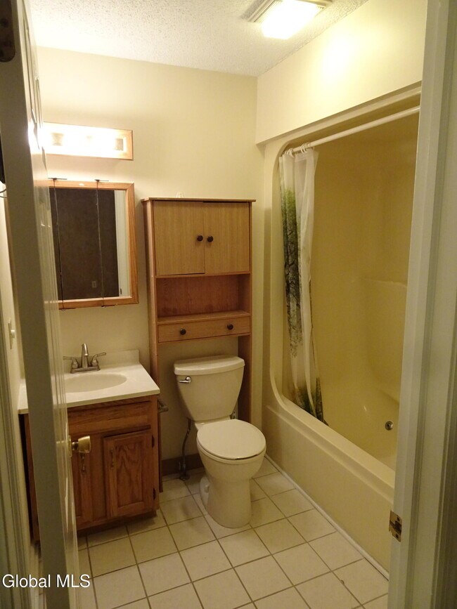 Building Photo - 4007 Chaucer Pl