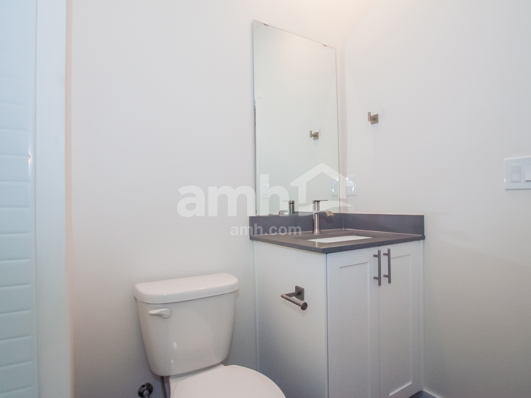 Building Photo - 7724 Verona Lp SW