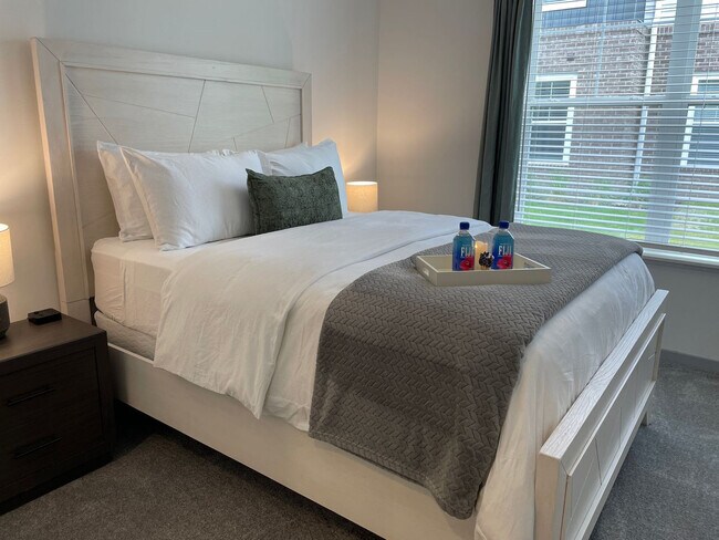 Building Photo - 5102 Aldersgate Dr