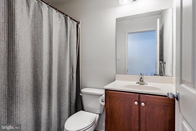 Building Photo - 302 Michaels Way