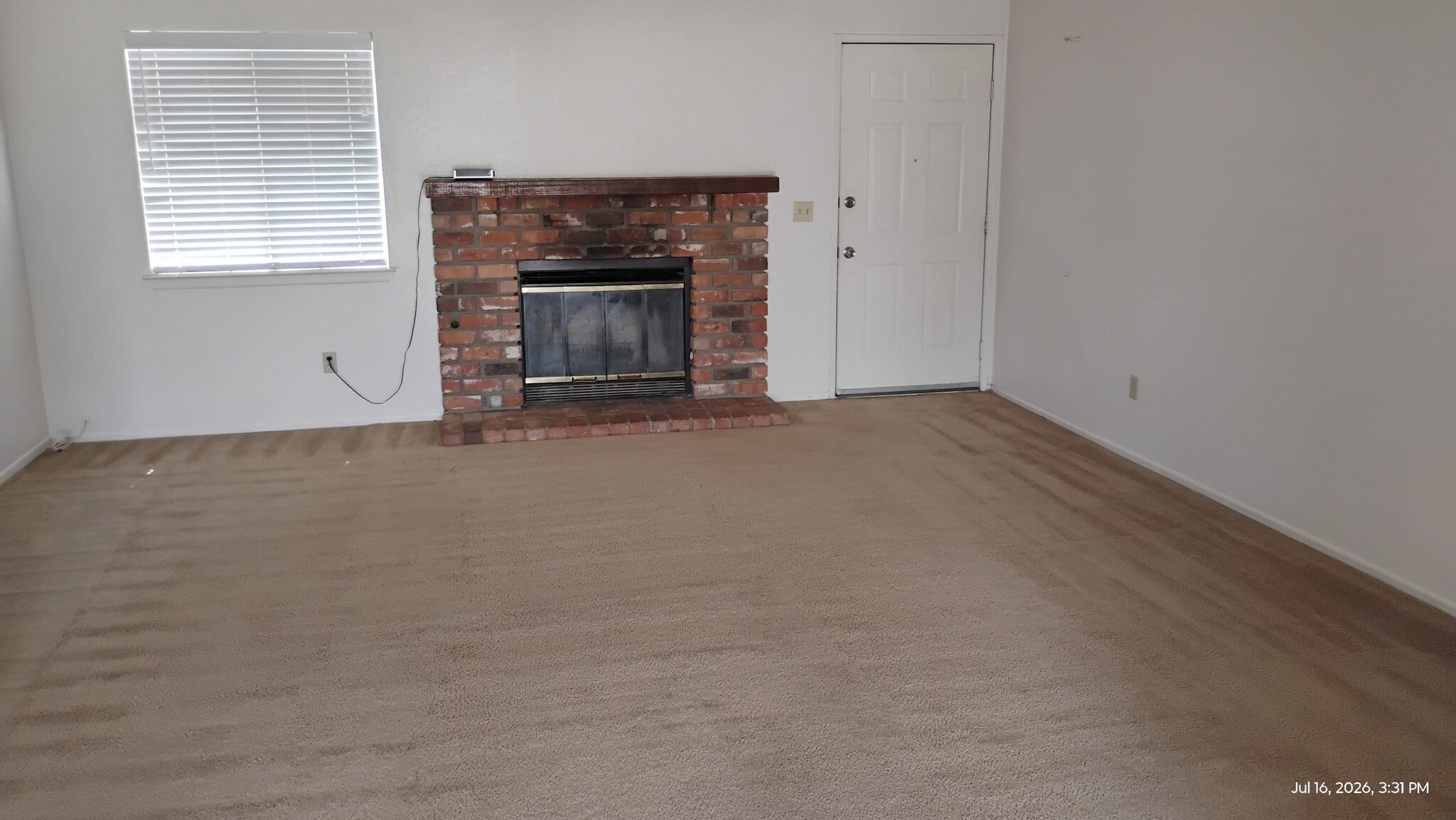 Living Room - 7619 Pismo Ave
