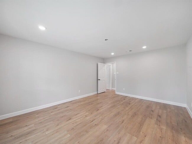Building Photo - 13546 Wimbledon Dr