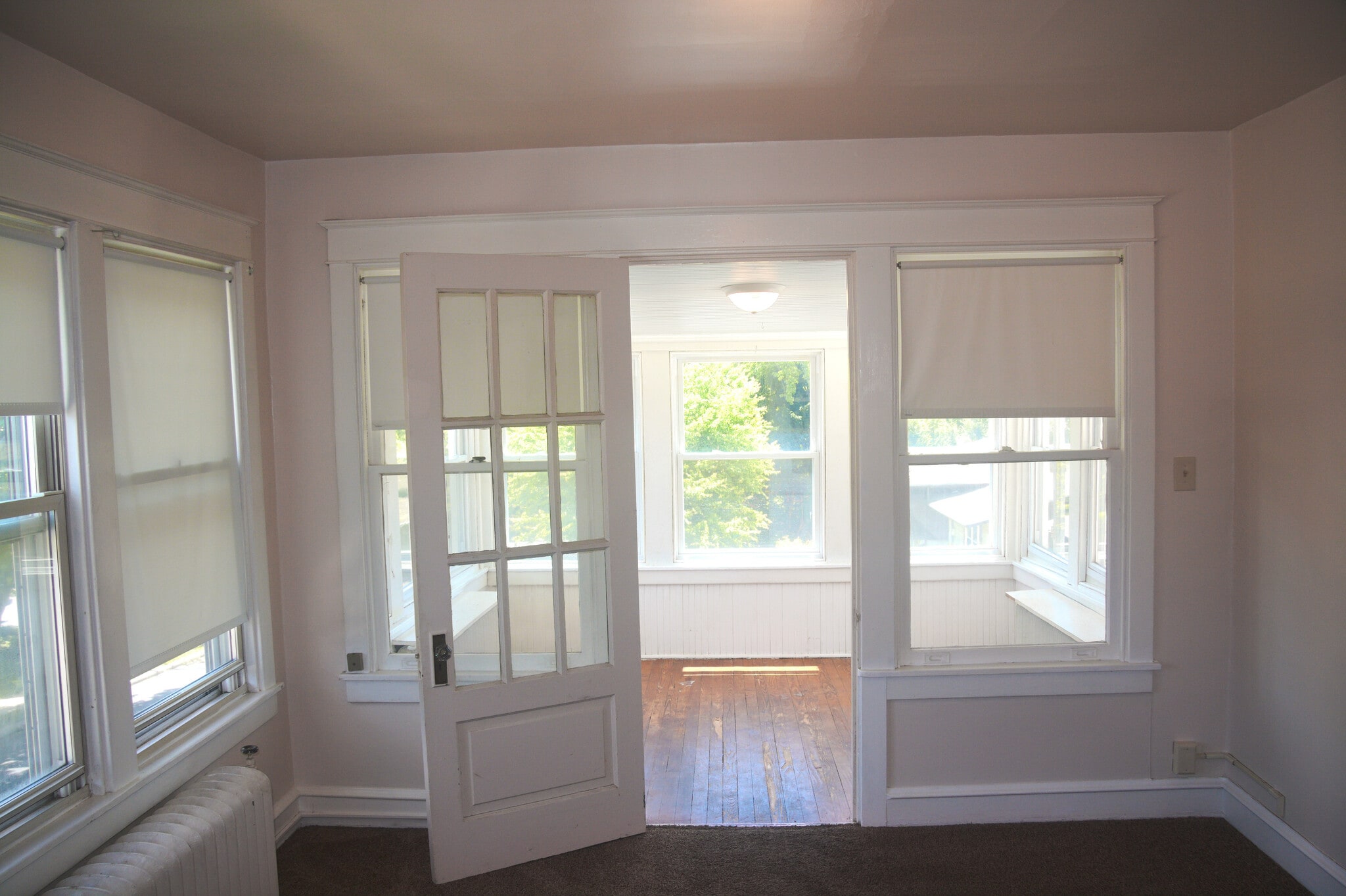 Entrance to Sun room - 328 High Street