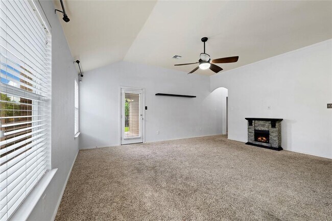 Building Photo - 1207 Cherrywood