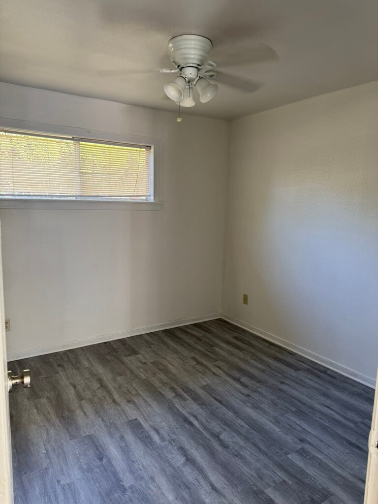 Building Photo - 6306 Tulsa Rd