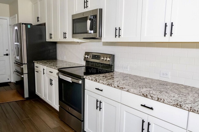 Building Photo - 4288 Hibiscus Bloom Dr