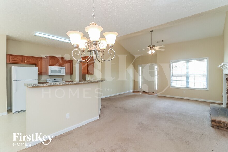 Building Photo - 85 Meadow Spring Ct