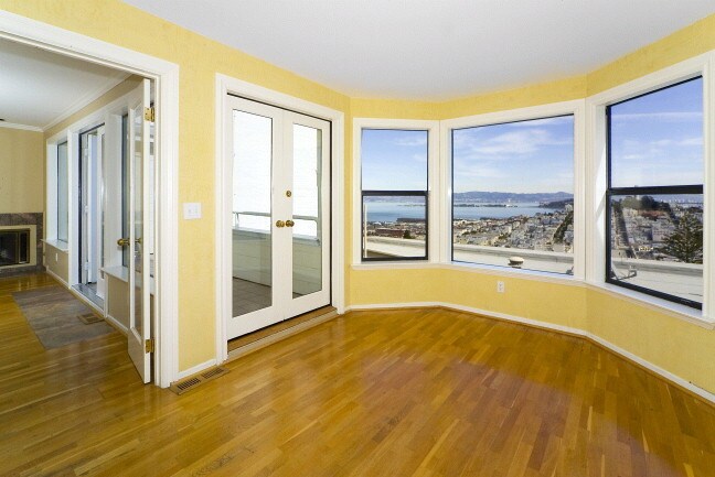 Primary Photo - 2208 Hyde St